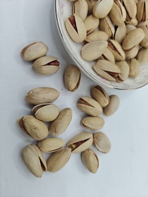 Bạch ngô nướng và muối trong vỏ