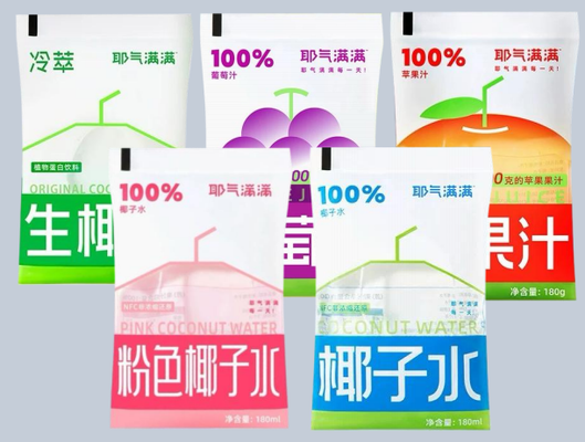 Nước uống dừa sống với công nghệ nén lạnh NFC trong túi xách di động 180ml và không có chất bảo quản bổ sung