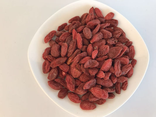 Trái cây sấy khô bổ dưỡng nhất Goji Berry Màu sắc tươi sáng an toàn nguyên liệu