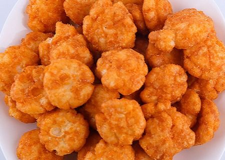 Tương cà Hương vị Bánh quy gạo tròn OEM Cà chua Gia vị Thực phẩm ăn nhẹ chiên giòn
